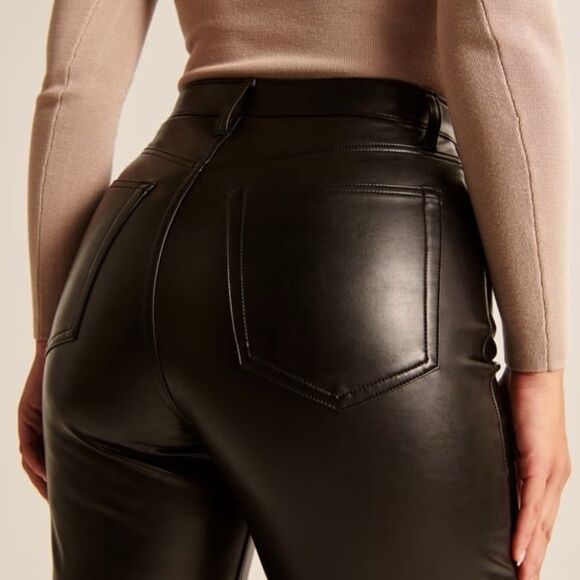 NEW Abercrombie Curve Love Vegan Leather 90s Straight Pant - Picture 4 of 8